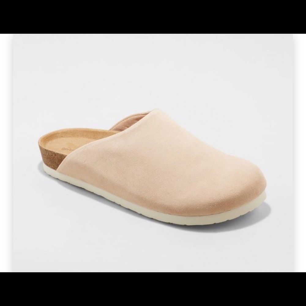 Universal Thread - Women’s Bev Flats and Slip-Ons - Size 8